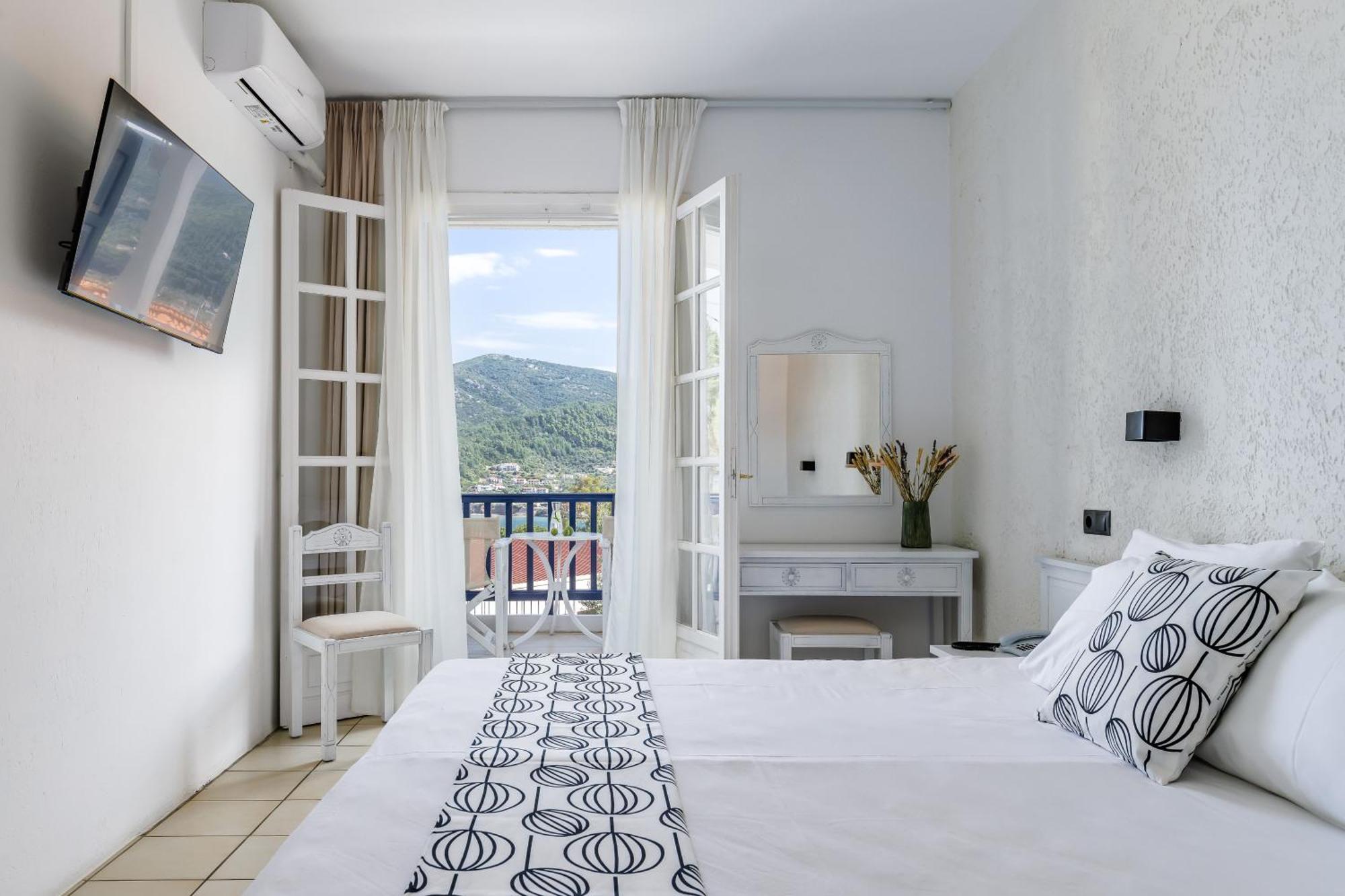 Aperitton Hotel Skópelos Eksteriør bilde